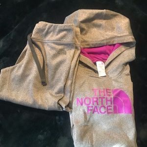 North face sweat suit